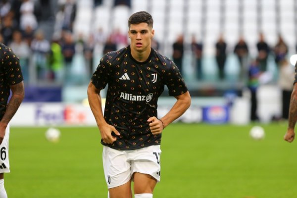 Luo Ti: Ajiqi vẫn không tìm thấy cơ hội nào ở Juventus mùa này và có thể rời đội trong cửa sổ mùa đô