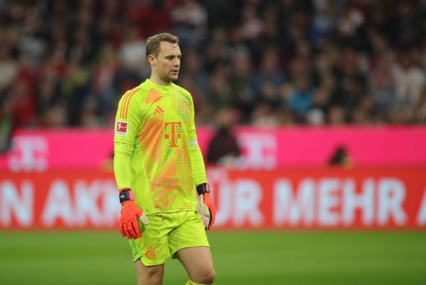 Neuer: Tôi đã có một thời gian tuyệt vời với đội tuyển quốc gia Đức, nhưng tôi chưa cân nhắc việc tr