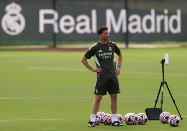 TA: Atletico Madrid ghi được năm bàn thắng, đó là một sự bối rối lớn trước Real Madrid. Real Madrid 