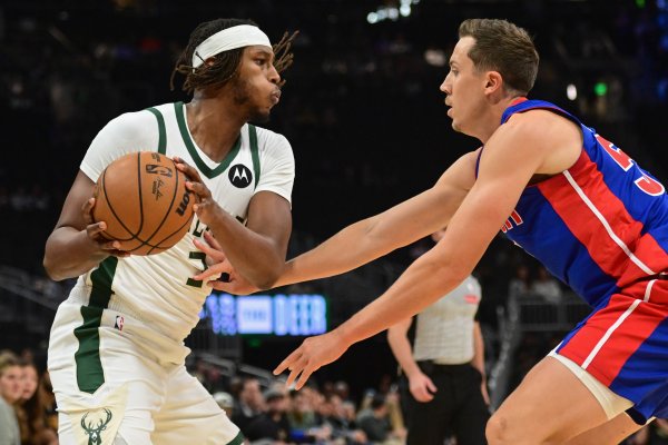 Antetokounmpo trên Turner: Anh ấy tạo ra không gian đáng kinh ngạc và luôn giao tiếp với mọi người