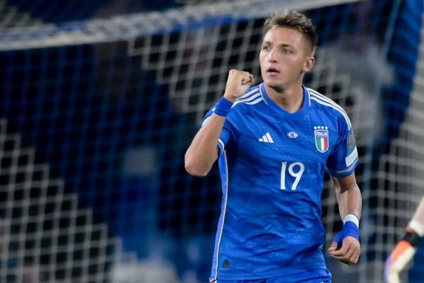 Romano: Milan quan tâm Retegui ở kỳ chuyển nhượng hè nhưng tuyên bố sẽ không bao giờ trả 67 triệu ph